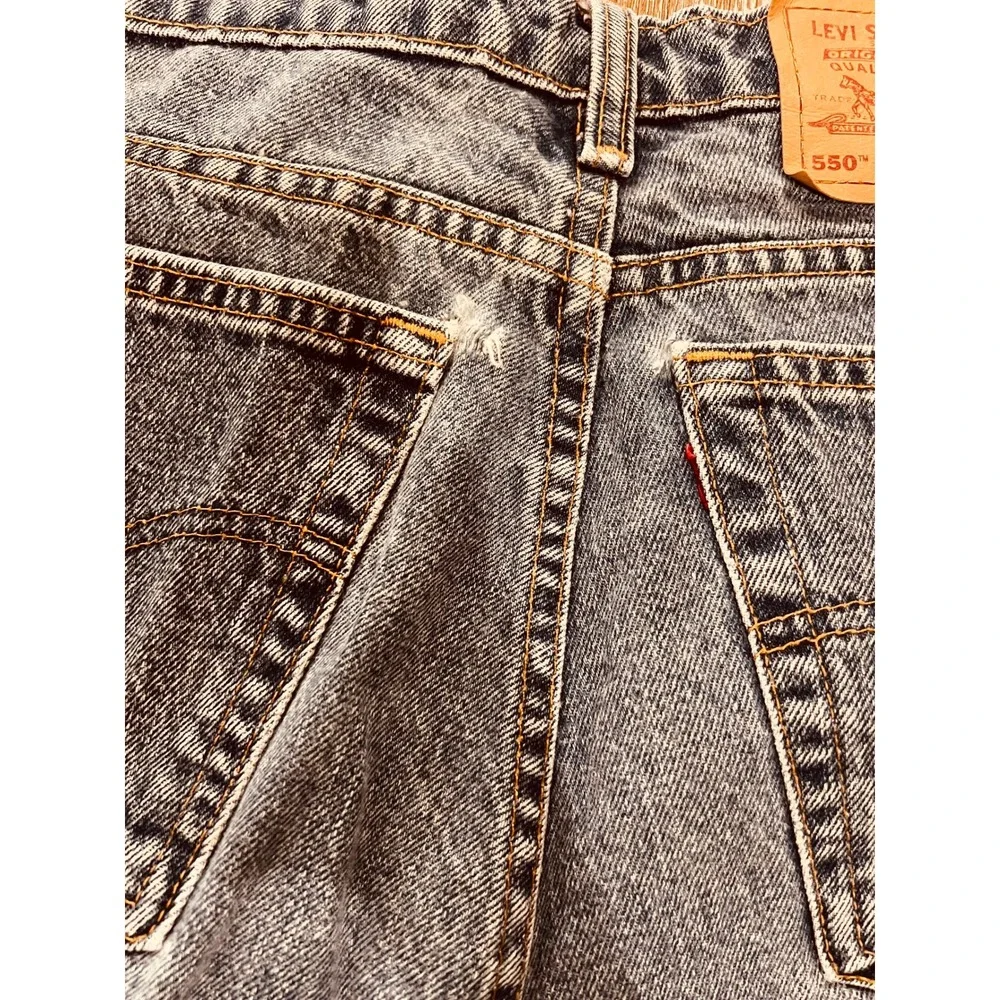 Vintage Levis 550 Relaxed Fit Tapered Leg Jeans 38x30 Acid Wash Blue Canada Made